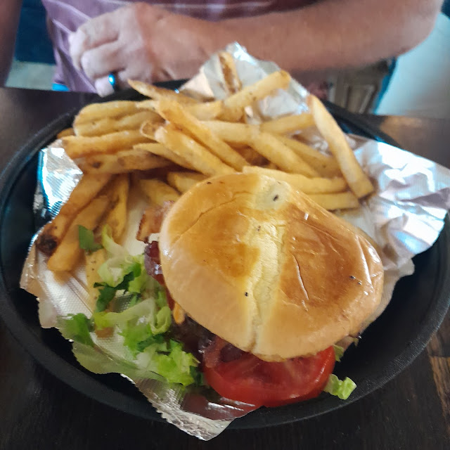 Pimento Burger