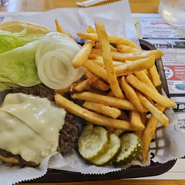 1 2 lb Cheeseburger with Fries