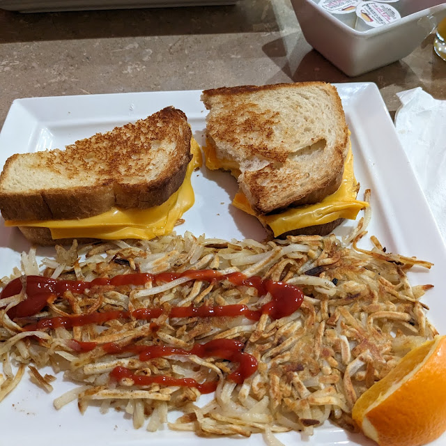 Grilled Cheese & Fries