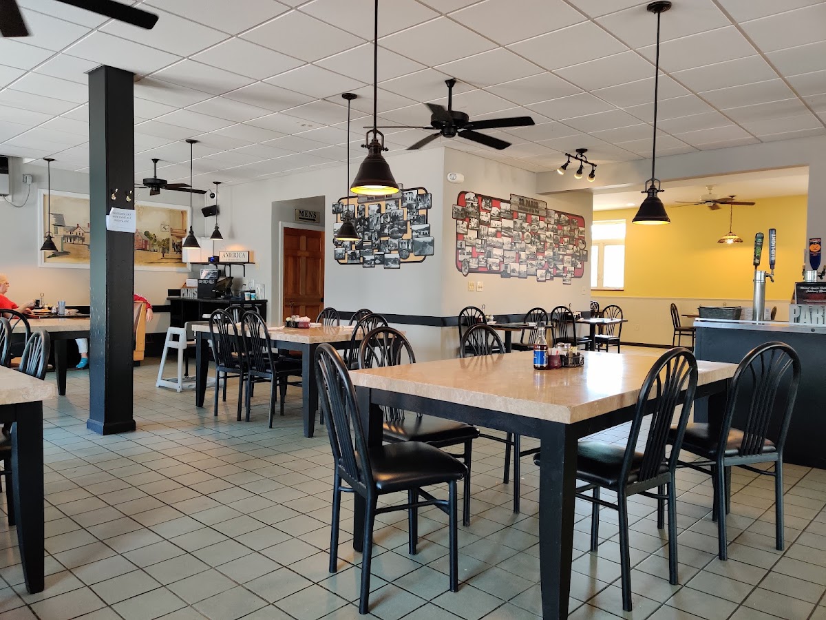 The Square - A Family Restaurant