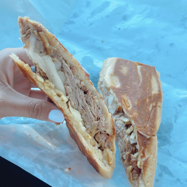 Pan Con Lechon