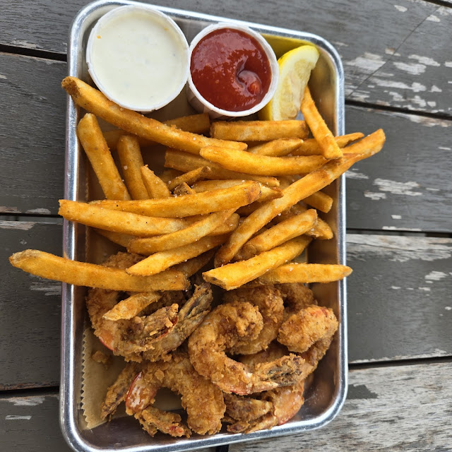 Fried Shrimp Basket with Fries