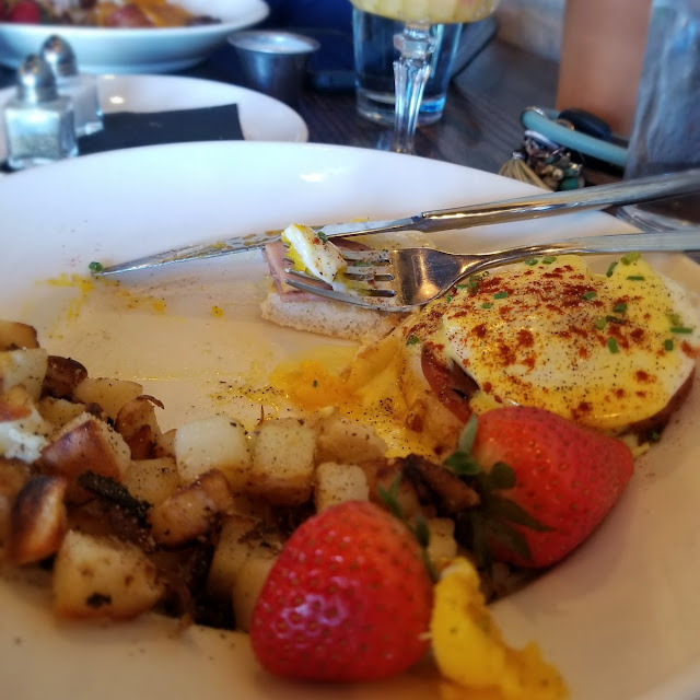 Eggs Benedict