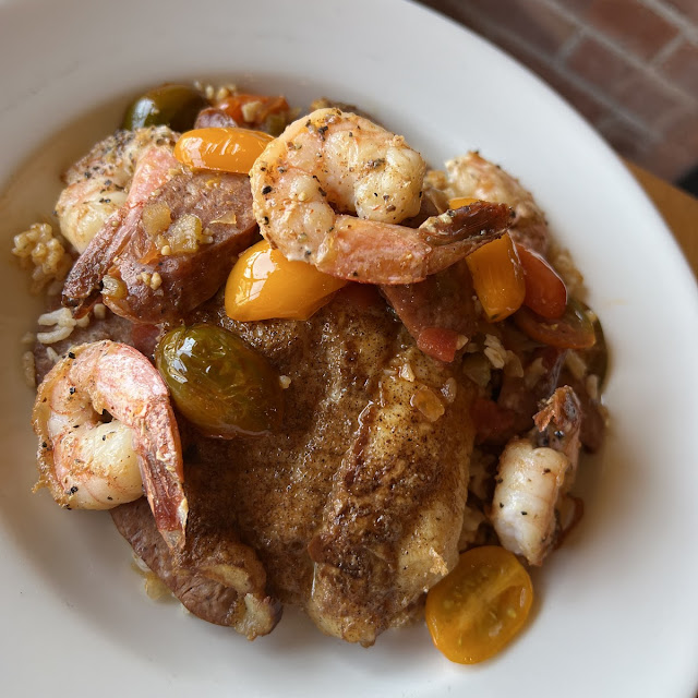 Shrimp Bacon & Cheesy Grits