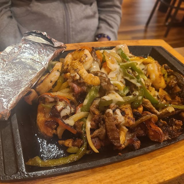 Pollo or Steak Fundido