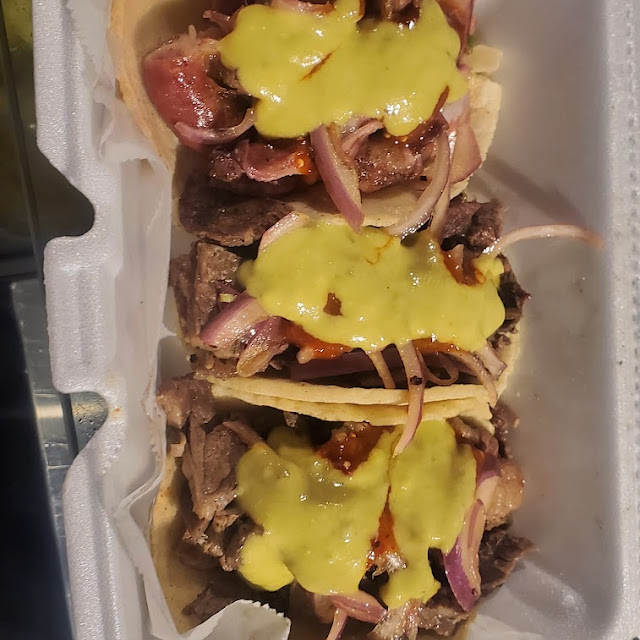 Tacos De Carne Asada Y Tripa