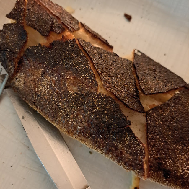 Suppose to Be Crust on White Pizza