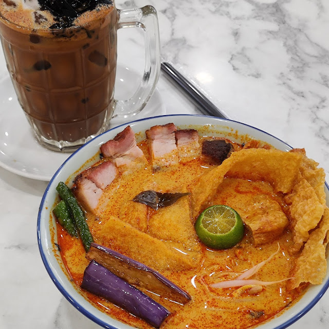 nyonya curry noodle with curry chicken 娘惹咖喱鸡咖喱面