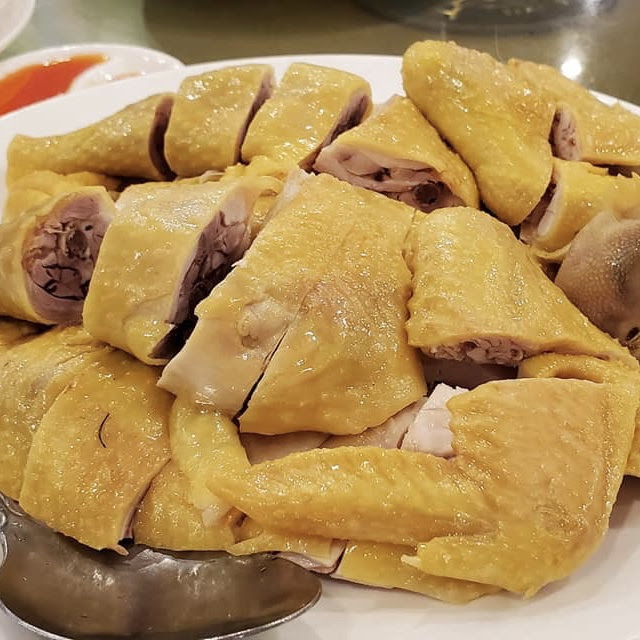 steamed farm chicken 秘制黃毛貴妃雞