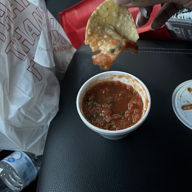 Large 16oz Chips & Queso