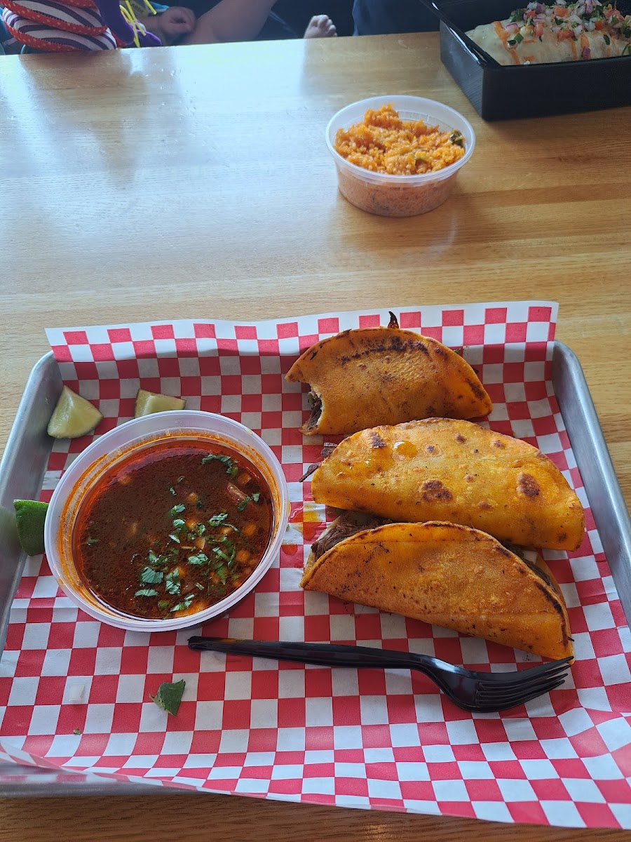 TOROS TACOS+TEQUILA