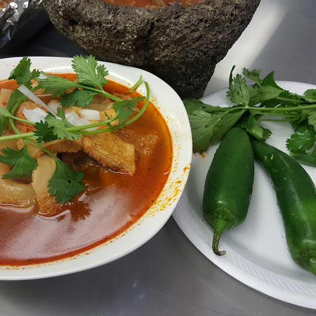 Menudo Con Salsa de Molcajete