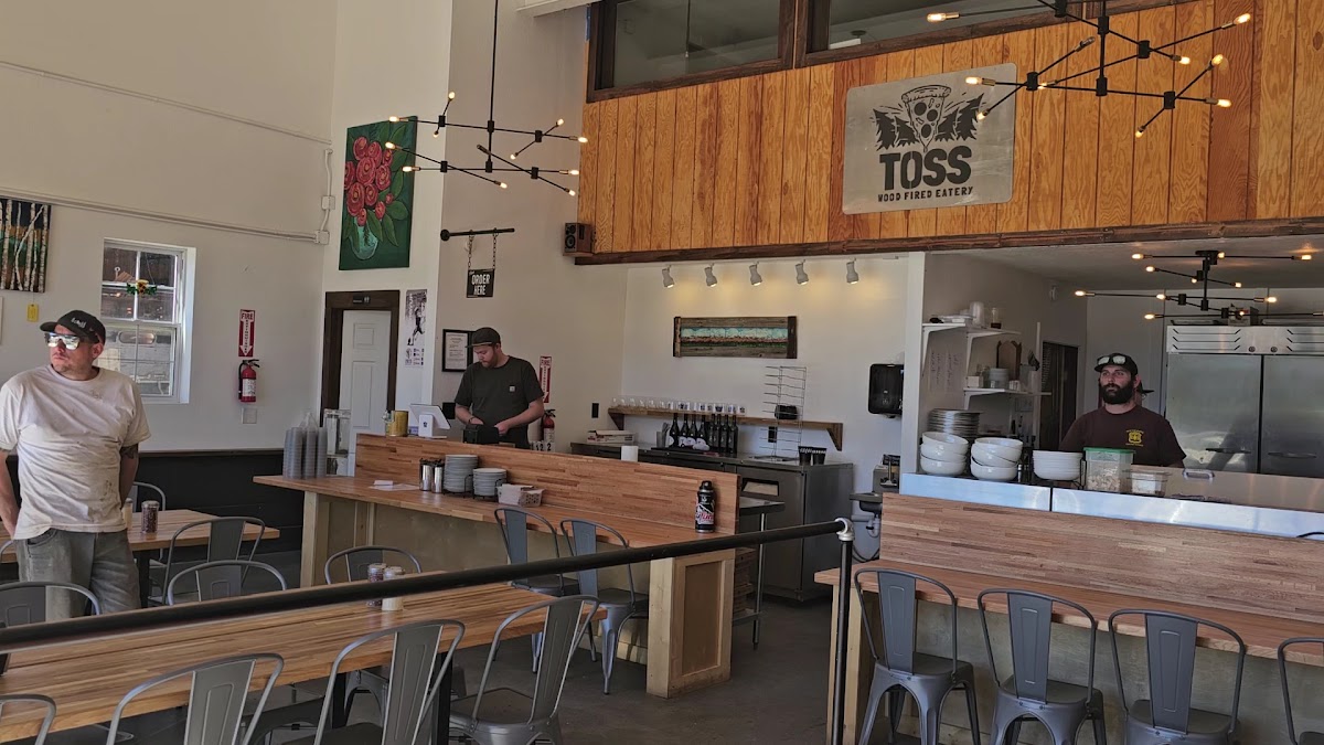 Toss: Wood Fired Eatery