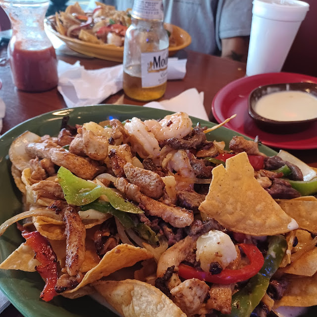 Hawaiian Fajita Nachos