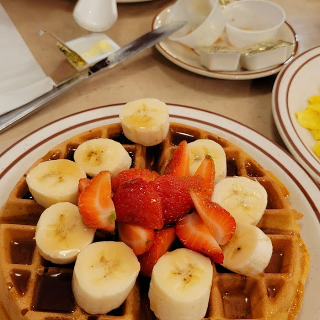 Townee Square Special Breakfast