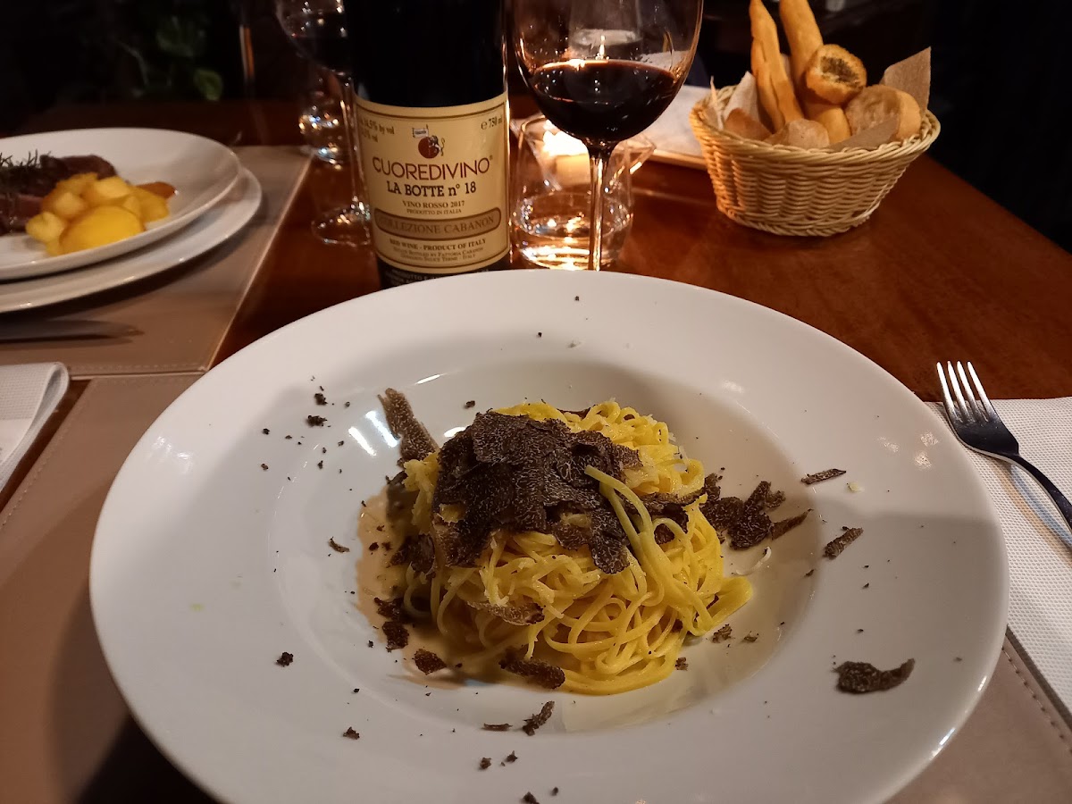 Trattoria La Madonnina