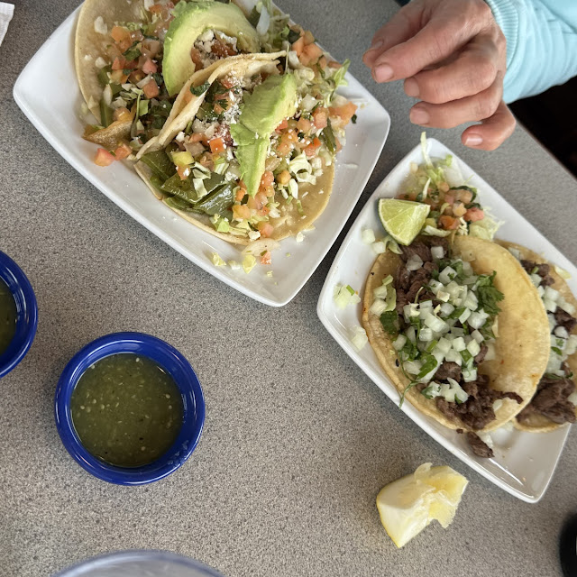 Tacos de Asada Con Nopal