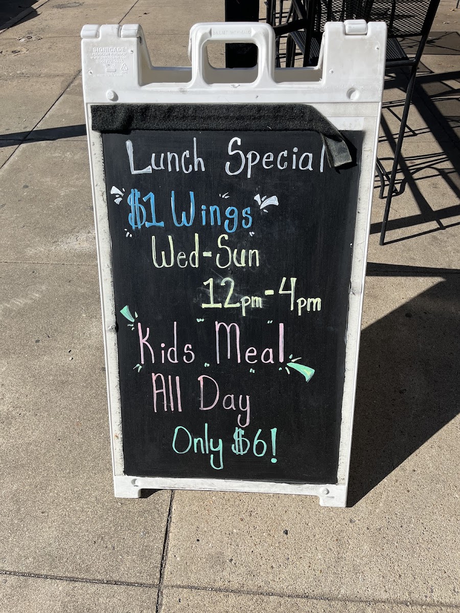 Uptown Wing Bar