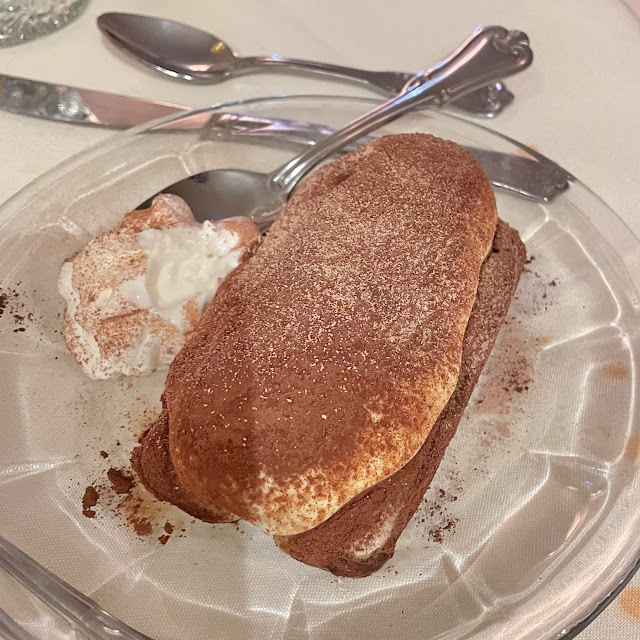 Tiramisu Cake