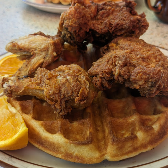 Fried Chicken & Waffle
