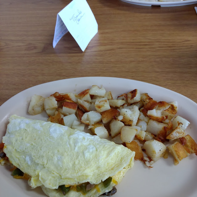 Veggie Omelet with Home Fries