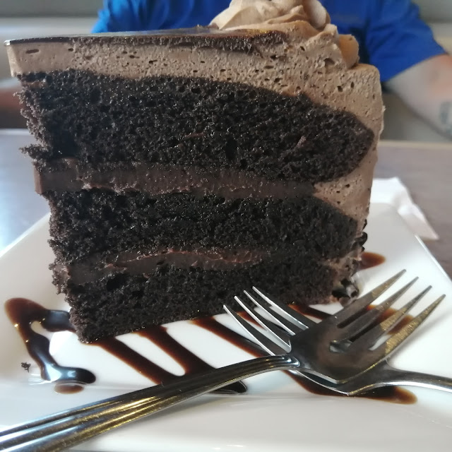 Chocolate Cream Cake