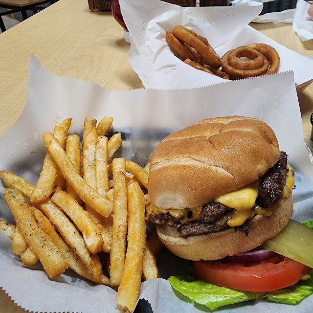 Double Cheeseburger