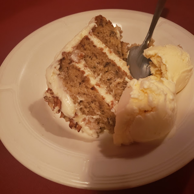 Banana Cake w Cream Cheese Icing