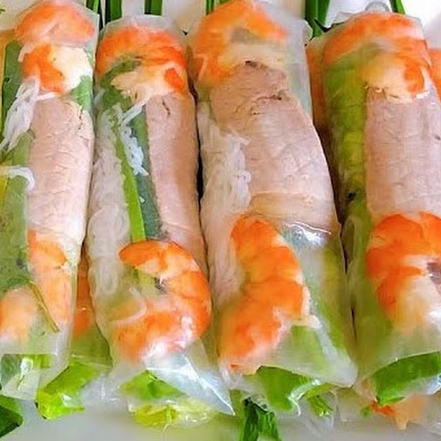 i3 - Shrimp and Pork Spring Roll 2 Rolls