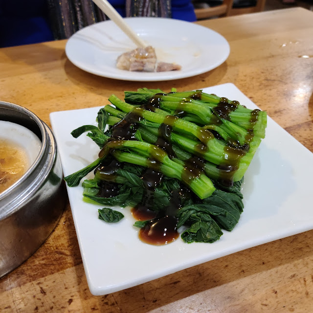 steamed bean wrap w pork in oyster sauce蠔皇鮮竹卷
