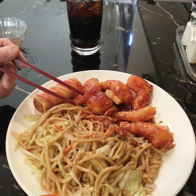 Chow Mein and Prawns in Hot Garlic Sauce