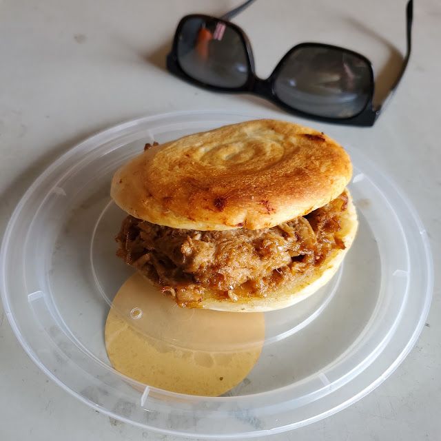 Stewed Pork Burger
