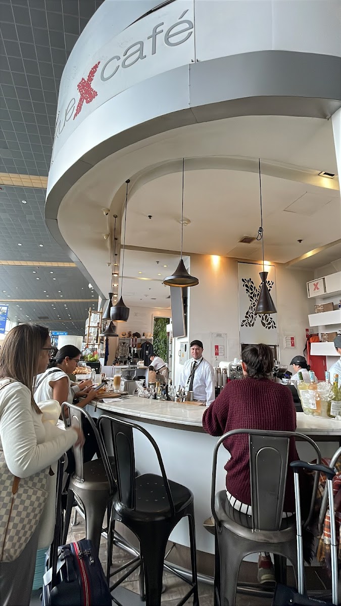 Xue Café Boutique - Muelle Internacional Gate A1