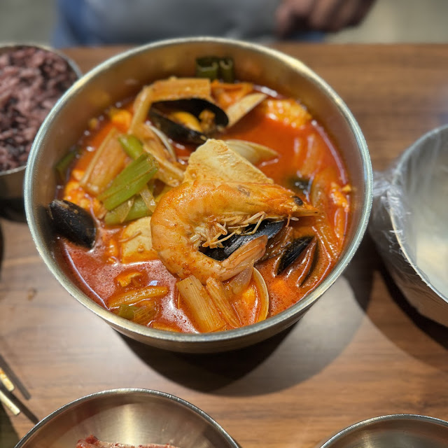 Premium Seafood Yuk Gae Jang