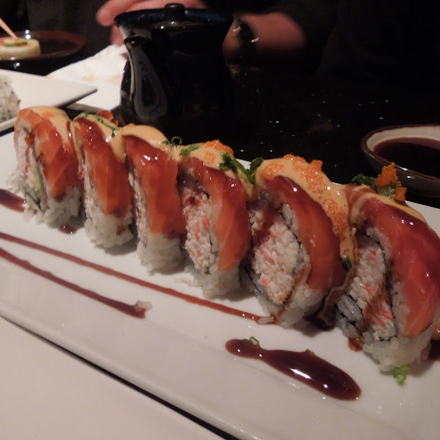 Yellowtail Special Roll