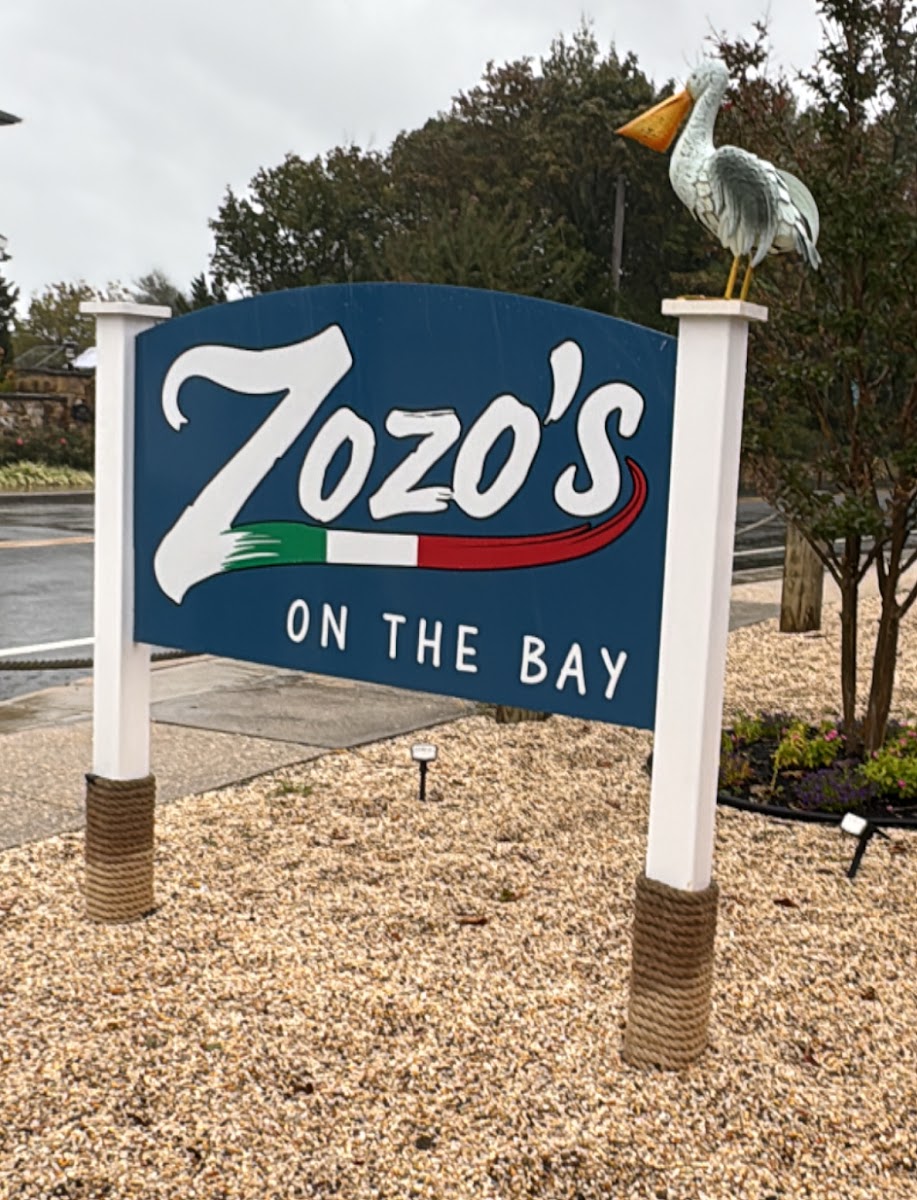 Zozo's On The Bay
