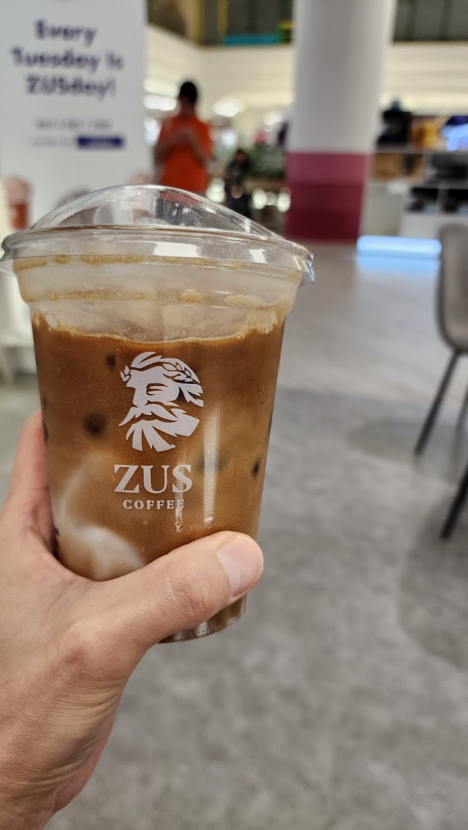 ZUS Coffee - 1 Utama Shopping Centre
